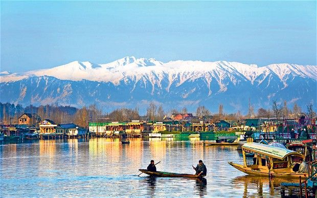 Kashmir : Valleys, Lakes & Mountains