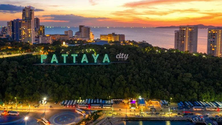 Thailand City & Beach Getaway – 4 Days